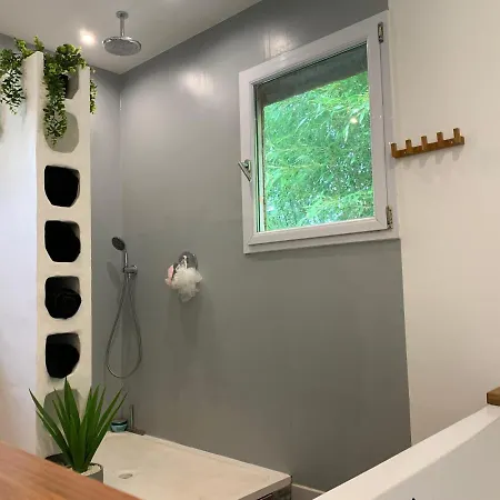 Maison Au Calme Avec Jacuzzi Holiday home